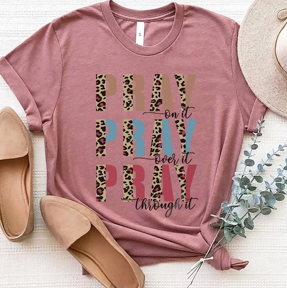 Pray It Forward T-Shirt - Dusty Pink - Picture 1 of 3